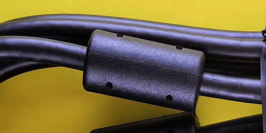 A close-up of a ferrite choke.